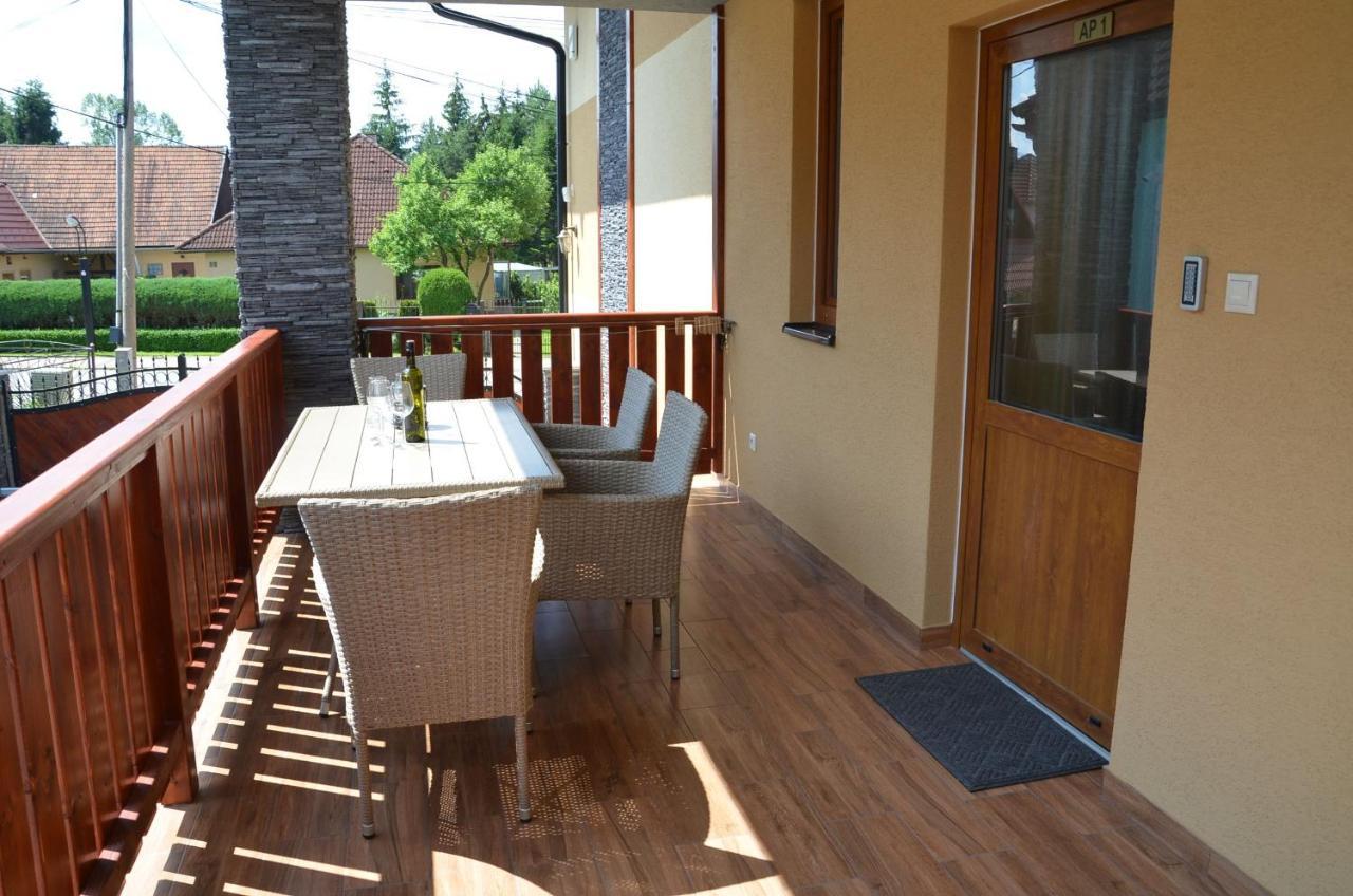Apartmány Best I. Bešeňová Esterno foto