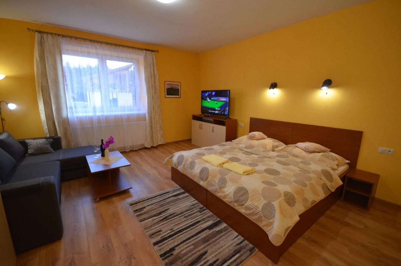 Apartmány Best I. Bešeňová Esterno foto