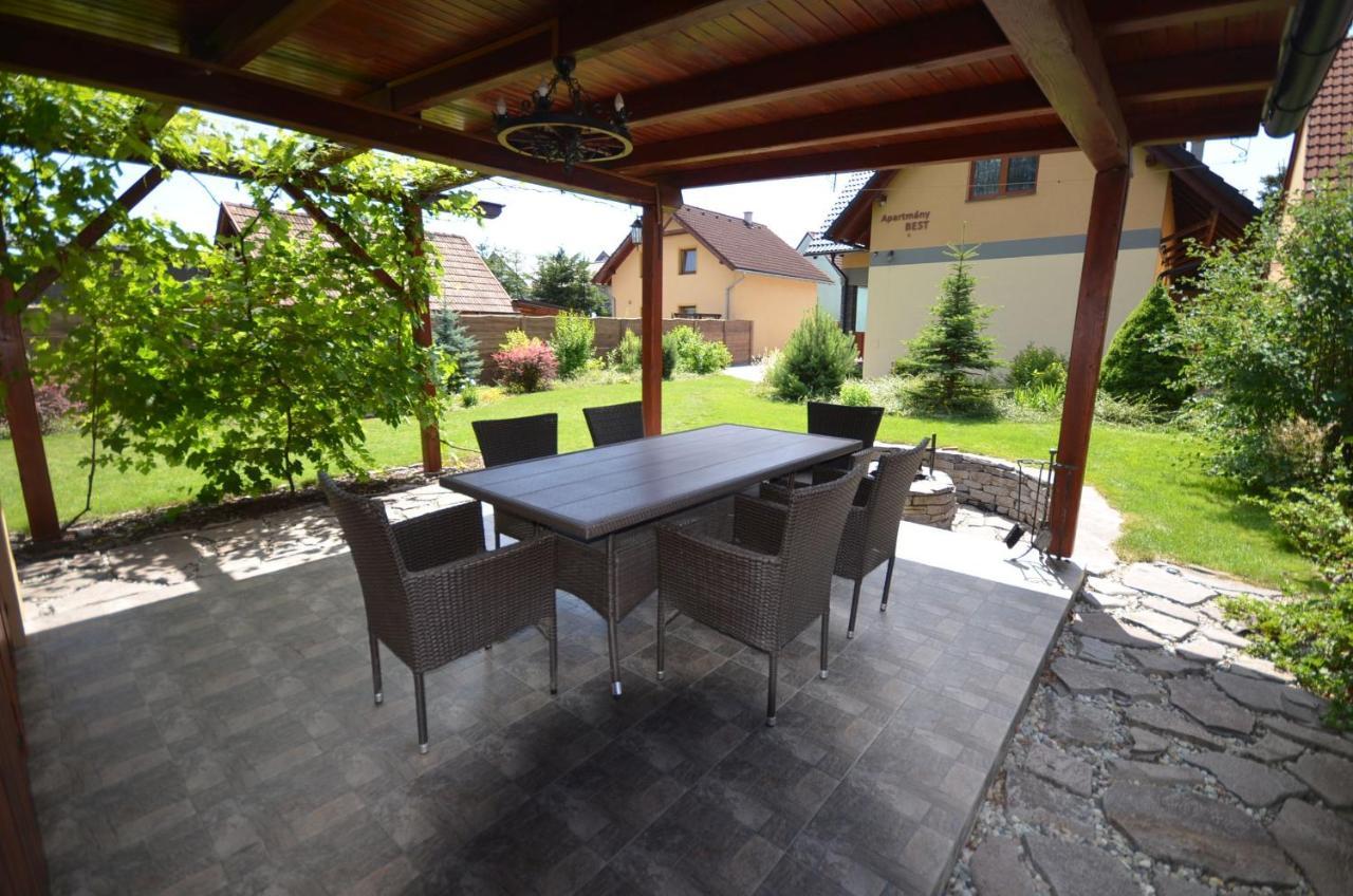 Apartmány Best I. Bešeňová Esterno foto